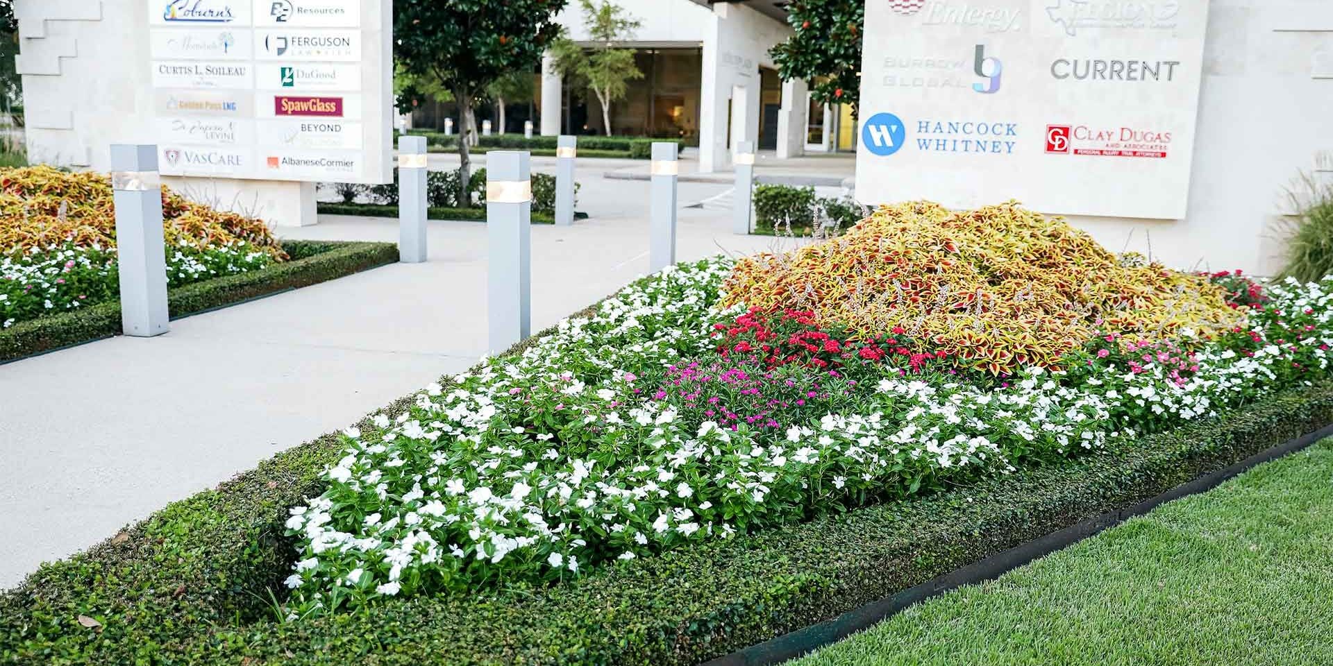 Mont Belvieu, TX Commercial Landscaping Companies