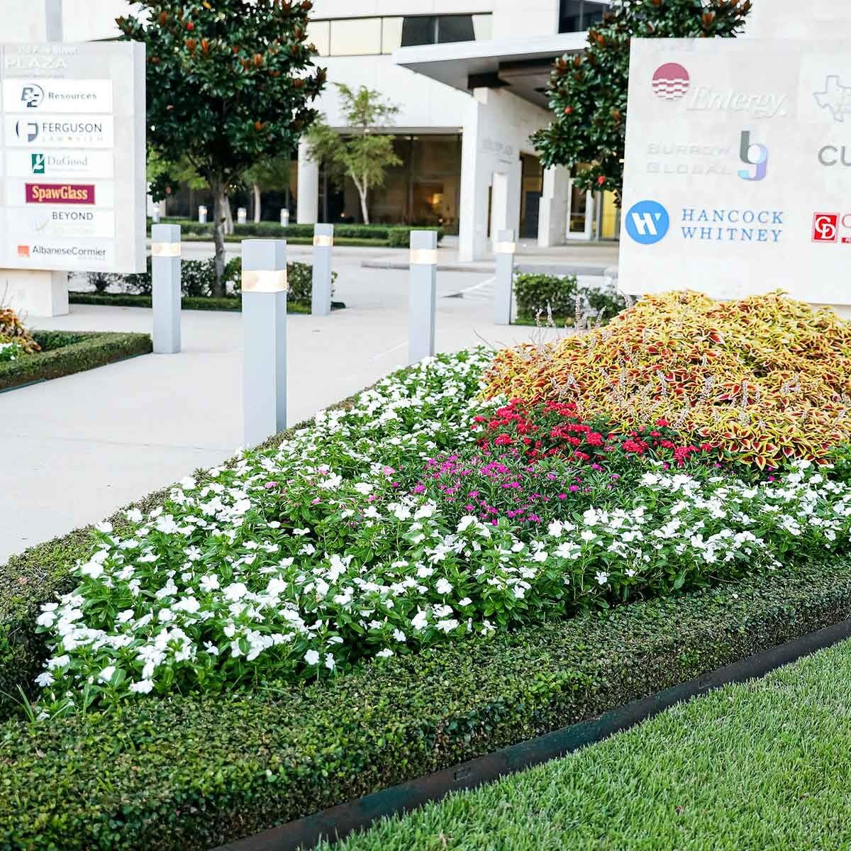 Mont Belvieu, TX Commercial Landscaping Companies